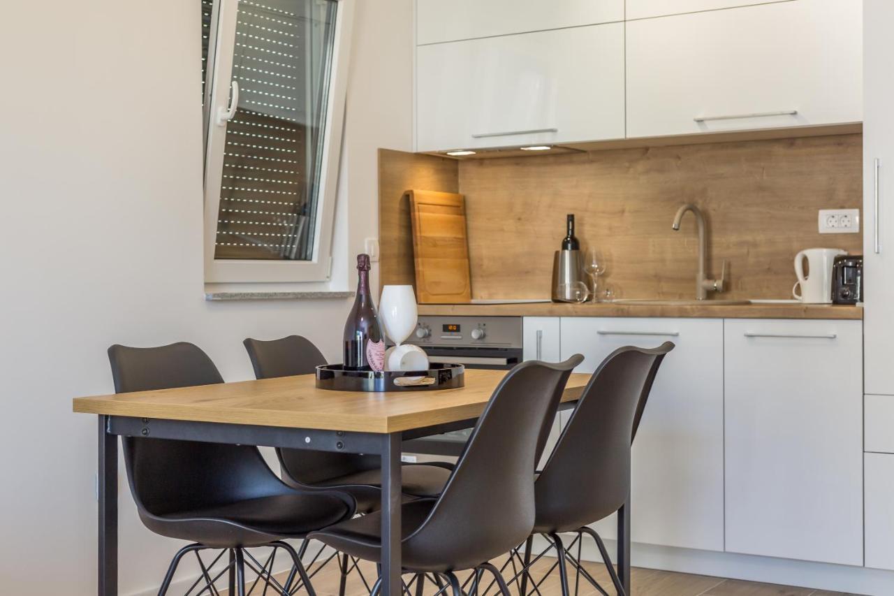 Luxury 2 Bedroom Apartment With Sea View Baška Voda المظهر الخارجي الصورة