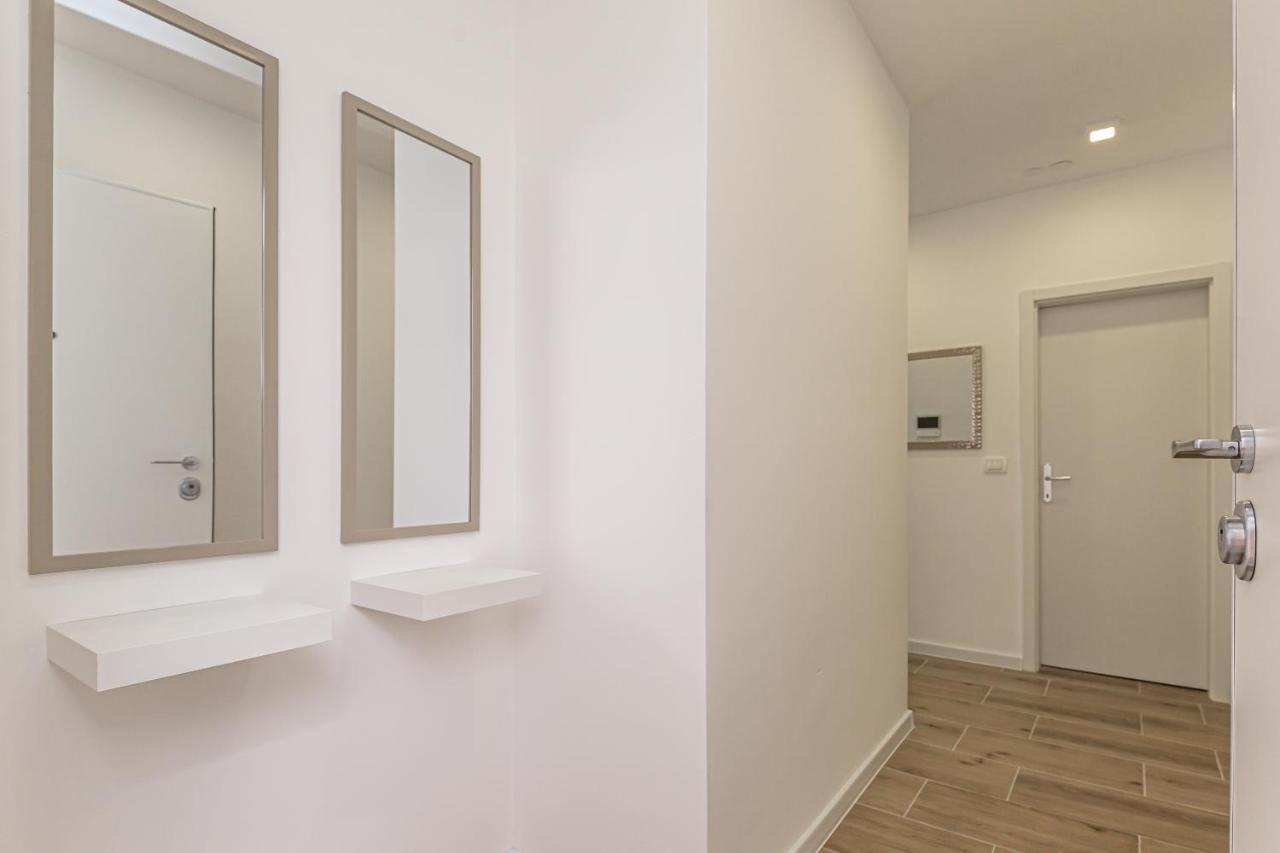 Luxury 2 Bedroom Apartment With Sea View Baška Voda المظهر الخارجي الصورة