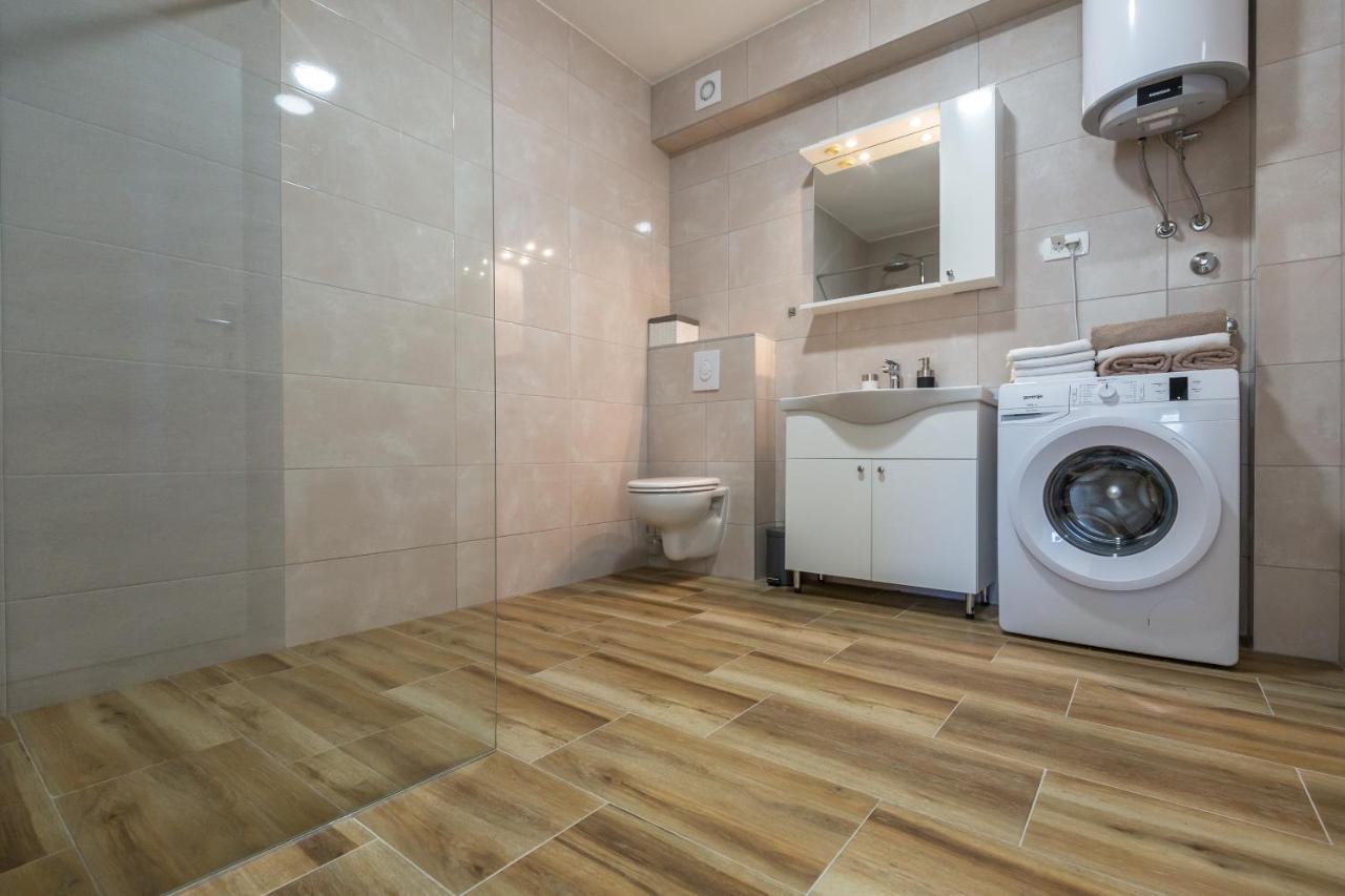 Luxury 2 Bedroom Apartment With Sea View Baška Voda المظهر الخارجي الصورة